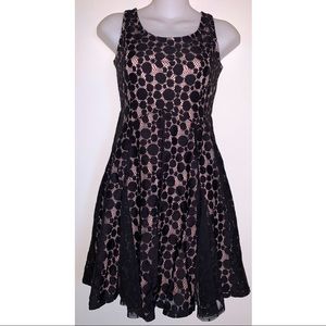 Disney Minnie Rocks the Dots Junior’s Medium Polka Dot Black and Pink Lace Dress